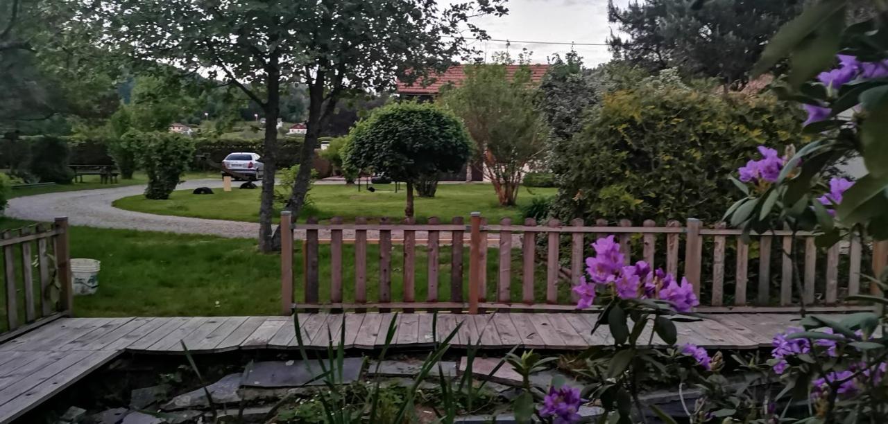 Gîtes Les Grandes Voies Le Ménil Exterior foto