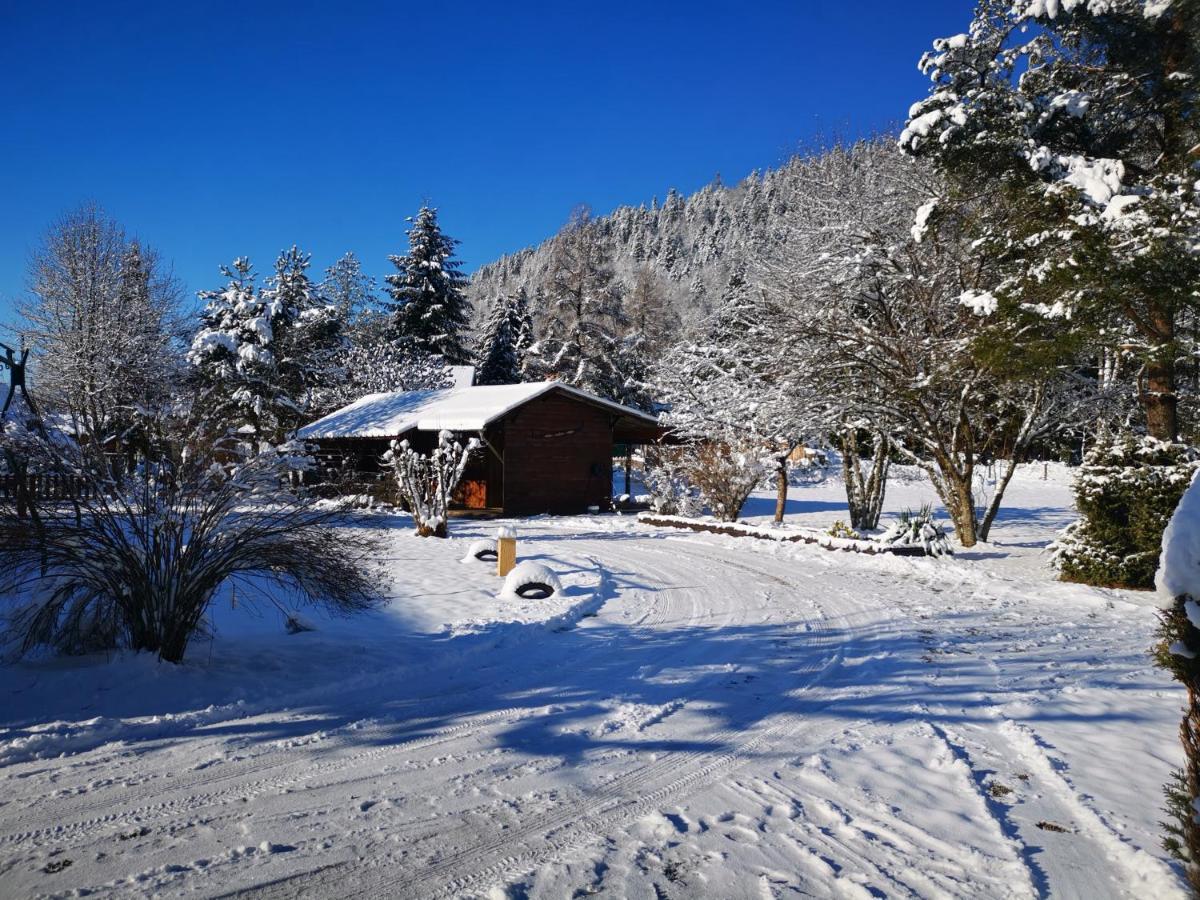 Gîtes Les Grandes Voies Le Ménil Exterior foto