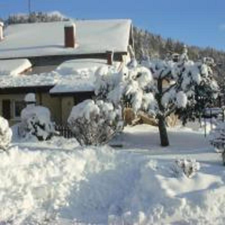 Gîtes Les Grandes Voies Le Ménil Exterior foto